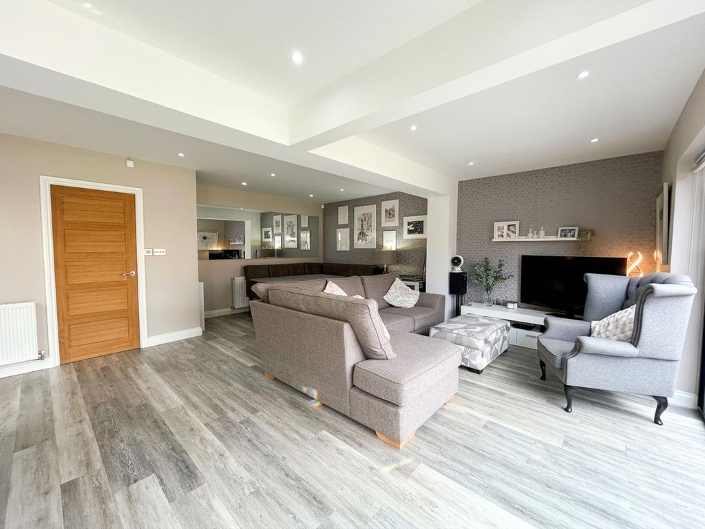 Kitchen/Diner/Family Room