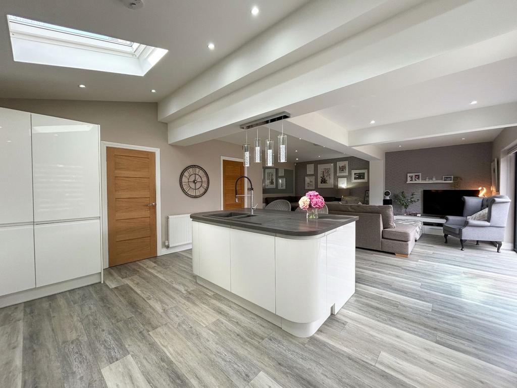 Kitchen/Diner/Family Room