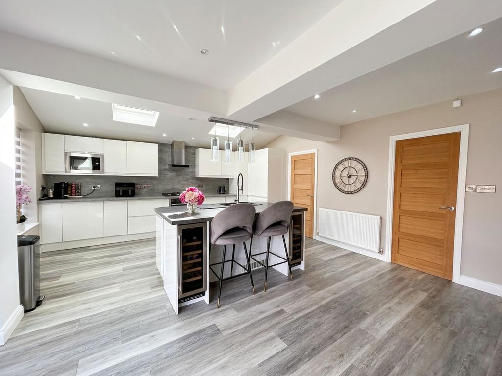 Kitchen/Diner/Family Room