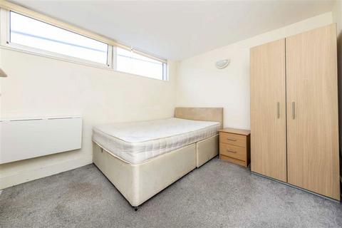 undefined, Artichoke Hill, London E1W