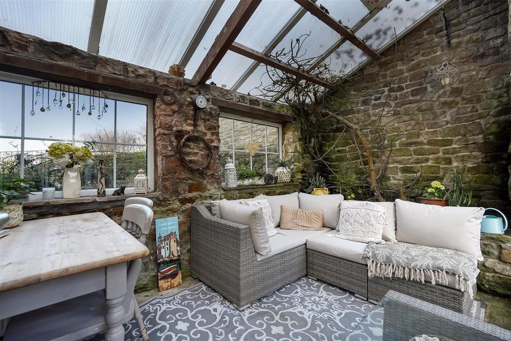 North View Garden Room