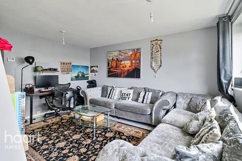 undefined, Perth Avenue, Hayes