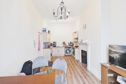 undefined, Flat 4 Suffolk House, 82 Eastgate Street, Gloucester