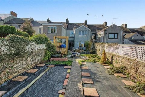 3 bedroom terraced house for sale, 37 Church Street