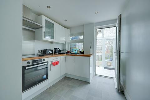 2 bedroom terraced house for sale, Leylands Road, Burgess Hill, RH15