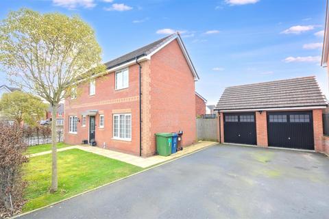 4 bedroom detached house for sale - Horn Lane, Stone