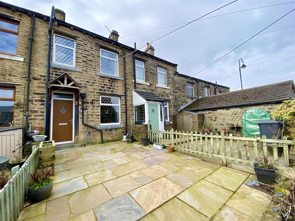 Bramleys Estate Agents - Town End - Golcar (3).jpg