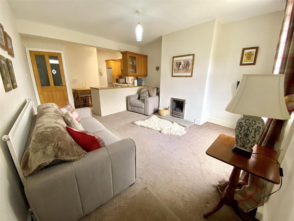 Bramleys Estate Agents - Town End - Golcar (9).jpg