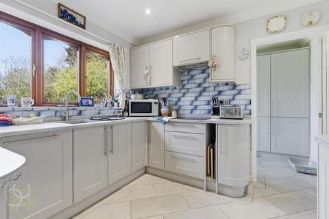 undefined, Box Tree Close, Defford, Worcester