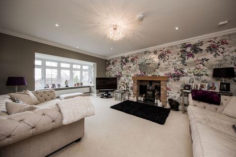 5 bedroom detached house for sale, Gorsedene Close, Crowborough