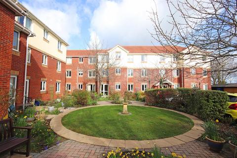 undefined, Tylers Close, Lymington