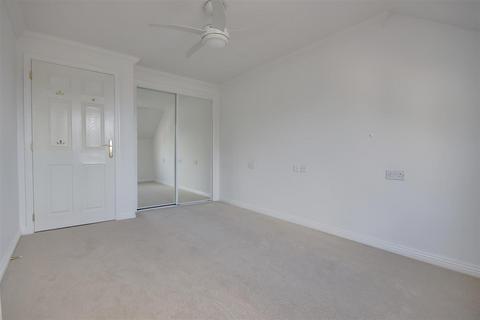 undefined, Tylers Close, Lymington