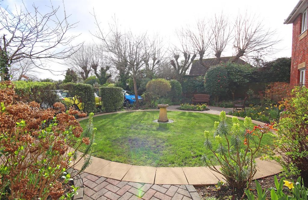 Garden 2.jpg