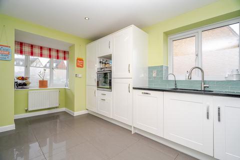 4 bedroom semi-detached house for sale, Dickens Lane Newton Leys, Milton Keynes, MK3