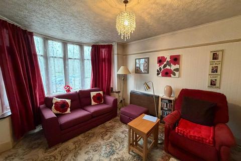 3 bedroom semi-detached house for sale, Broadway, Manchester