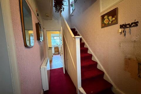 3 bedroom semi-detached house for sale, Broadway, Manchester