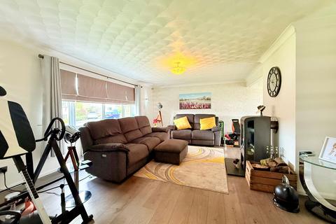 3 bedroom detached house for sale, Helland Gardens,Penryn,TR10 8LY