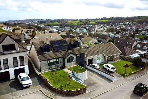 3 bedroom detached house for sale, Helland Gardens, Penryn