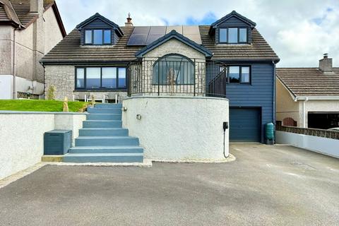 3 bedroom detached house for sale, Helland Gardens, Penryn