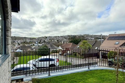 3 bedroom detached house for sale, Helland Gardens, Penryn