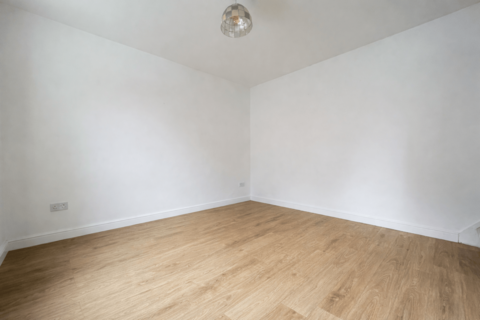 undefined, Sevenoaks Road, London, SE4