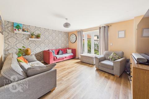 4 bedroom detached house for sale, Swallow Drive, Wymondham