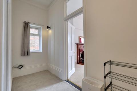 1 bedroom flat to rent, Salisbury Road, Southsea FURNISHED