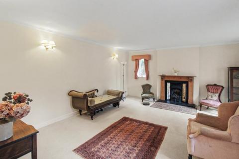 undefined, Home Close, Leicester LE8