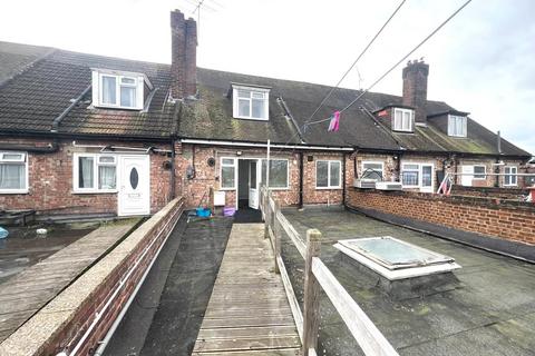 Hampton Road West, Feltham TW13