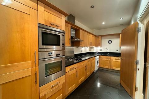 2 bedroom flat for sale, Warren House, Beckford Close, London, W14 8TT