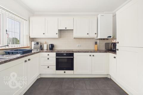 2 bedroom detached house for sale, Church Road, Frettenham, Norwich