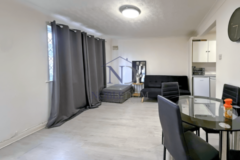 undefined, Padcroft Road, West Drayton, UB7