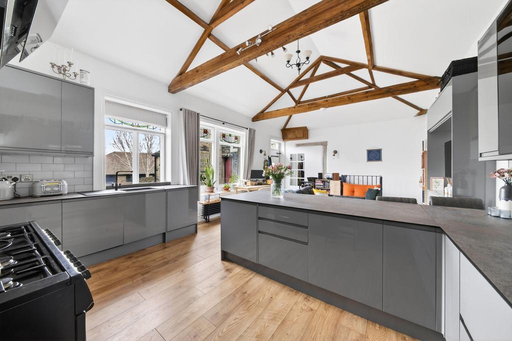 Living dining kitchen