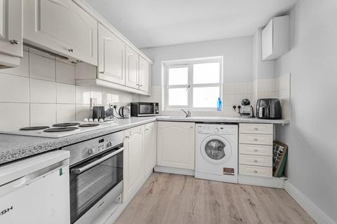 undefined, Sweeps Ditch Close, Staines-upon-Thames, TW18