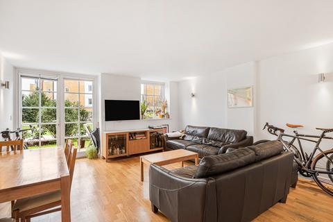 undefined, Enfield Road, London, N1