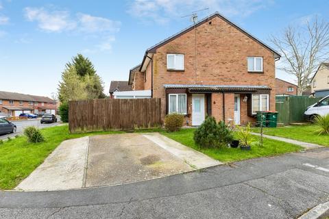 undefined, Muirfield Close, Ifield, Crawley