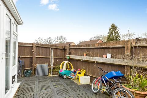 undefined, Muirfield Close, Ifield, Crawley