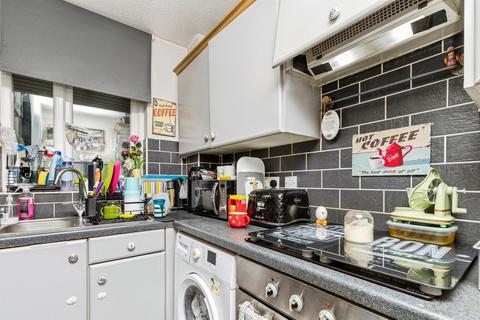 undefined, Muirfield Close, Ifield, Crawley