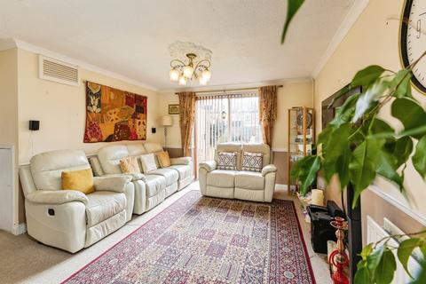 undefined, Chilcombe Way, Lower Earley, Reading