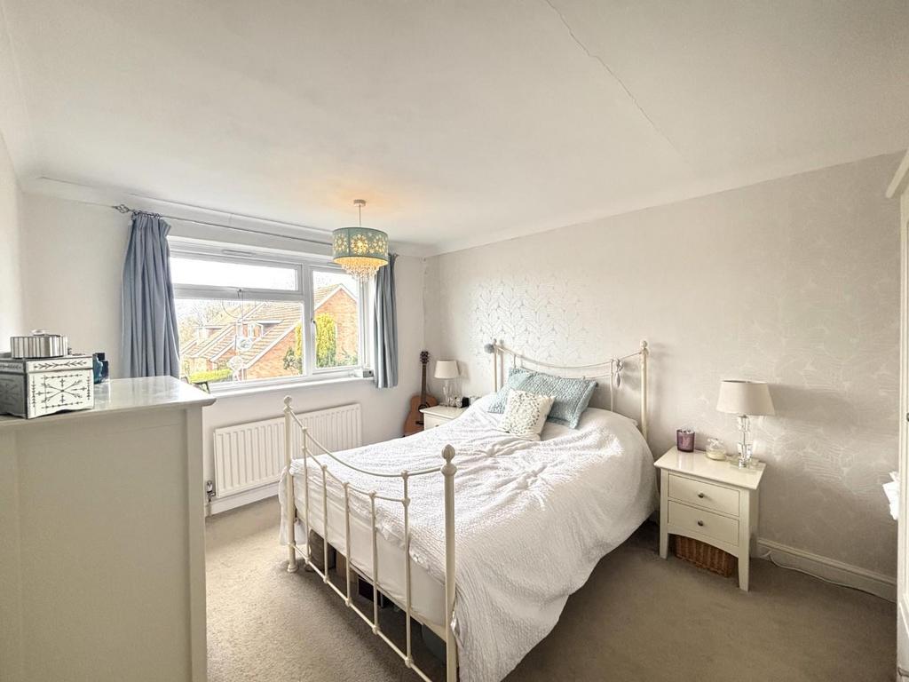 Bedroom 1.jpeg