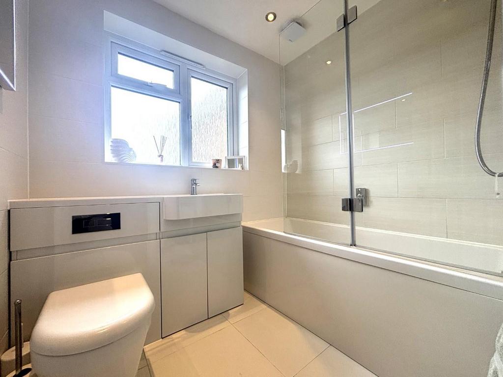 Bathroom.jpeg