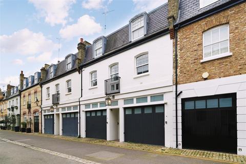 undefined, Clabon Mews, Knightsbridge, SW1X