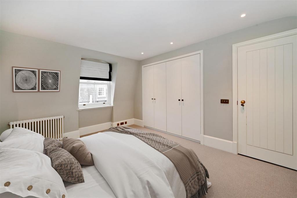 4-Clabon-Mews (Bed1) final.jpg
