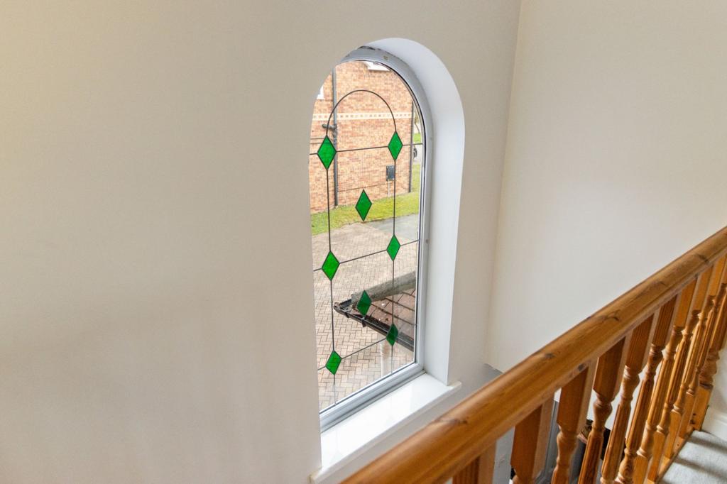 Feature Arch Window