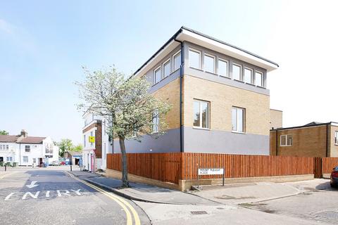 2 bedroom flat to rent, Orchard Road, Hanover House, SE18