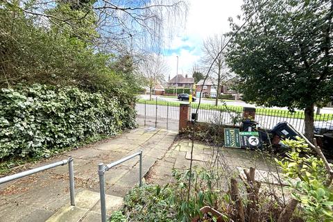 undefined, Bristol Road South, Birmingham, B31