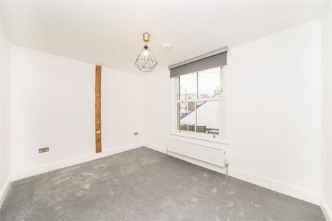 6 bedroom flat to rent, Lee Road, London SE3