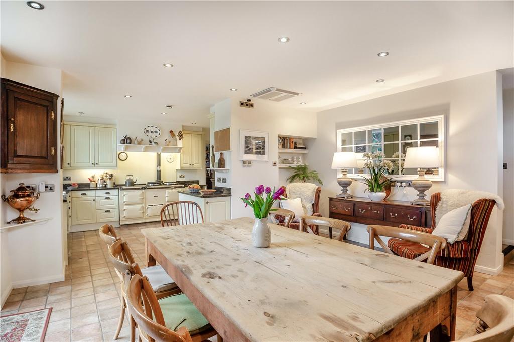Breakfast Room