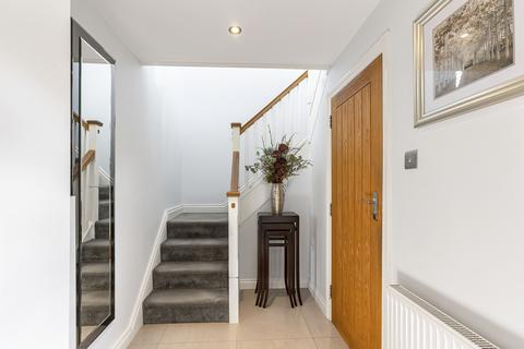 3 bedroom semi-detached house for sale, Allard Close, Cheshunt EN7