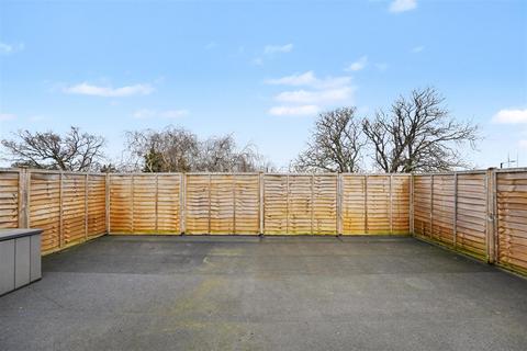 1 bedroom flat for sale, Dunraven Drive, Enfield